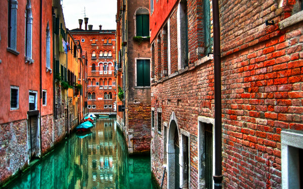 Canales en Venecia